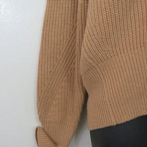 Brochu Walker size XS V Neck Wool Blend Sweater Ragaln Tan Knit Pullover Relaxed